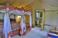 Lake Naivasha Crescent Camp Hotels in Karagita