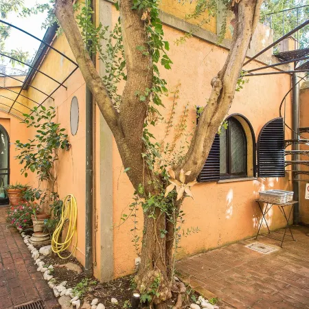 Rental in Rome Riari Garden