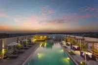 Fairfield by Marriott Bengaluru Rajajinagar - Pool