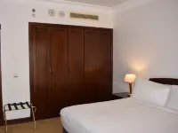 Hilton Cairo Zamalek Residences Hotels near Sequoia