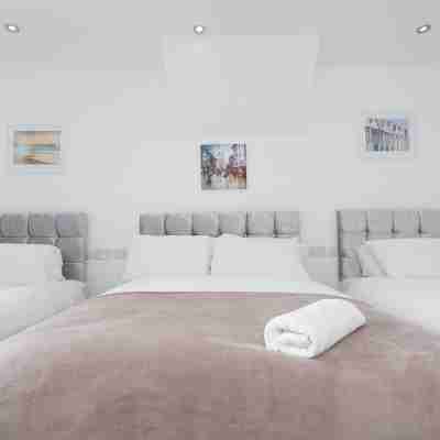 Burton House Rooms