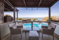 Enalio Suites Hotels in Vrachati