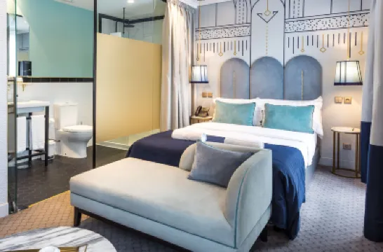 โรงแรมโฉมขนาดเล็ก The Lift โดย RIDAN Hotels โรงแรมใกล้สถานีรถไฟใต้ดินรอสซิโอ