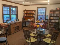 The Meadowlark Inn Hotels in Otsego County