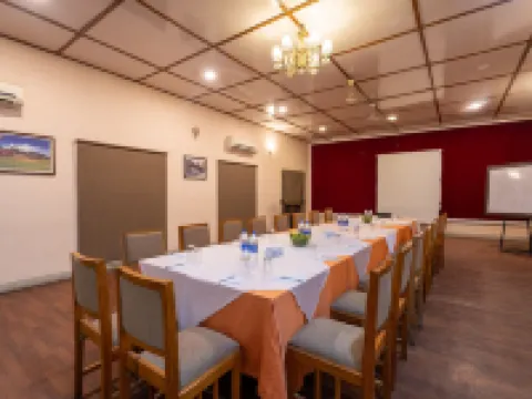 Dreamland Gold Resort & Hotel Hotels in Tilottama