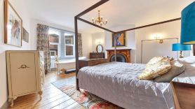 Host & Stay - Peacock House