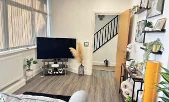 Goodrich Mews Apartment in Dudley