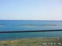 On the Beach Penthouse by TrulyCyprus - 公寓