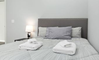 Recently Renovated Chic Durham Farmhouse