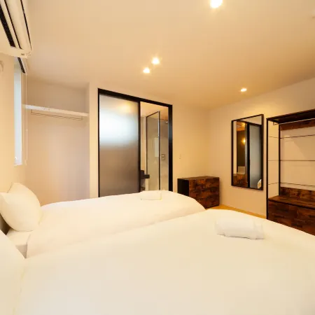 Villa Rochalie by Hhg