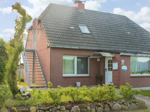 位於特拉內維茨的現代公寓-臨近大海