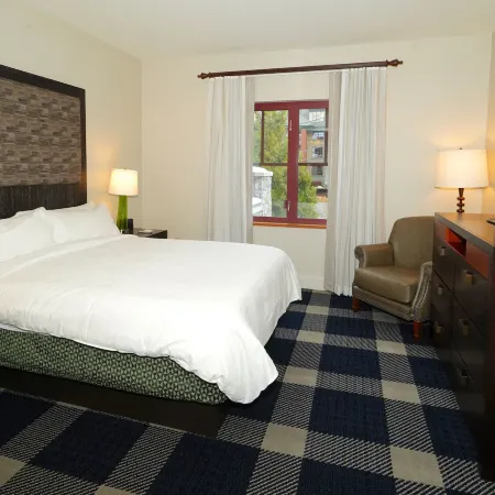 Heavenly Village Condos - Grand Residence