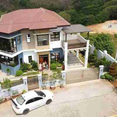 Villa - Sleeps 10 - Communal Pool - Parking Hotel Exterior