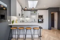 Central Belfast Apartments: University Street