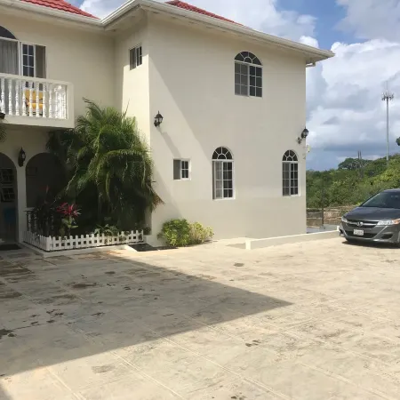 Retreat Guesthouse Luxury Suites