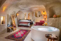 Carna Cave Hotel Cappadocia Only Adult - Parvekkeita