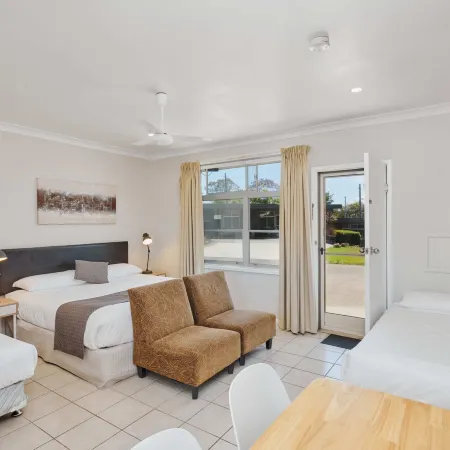 Wingham Motel Отели в г. Уингем