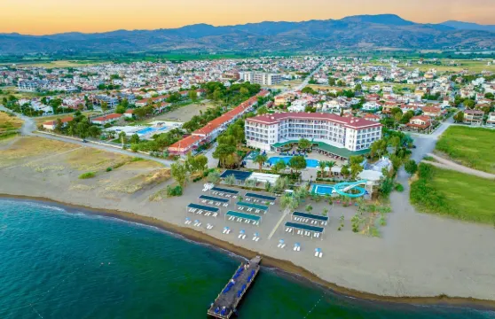 蒙德海灘度假酒店及水療中心