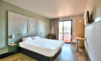 B&B Hotel Villeneuve Loubet Village