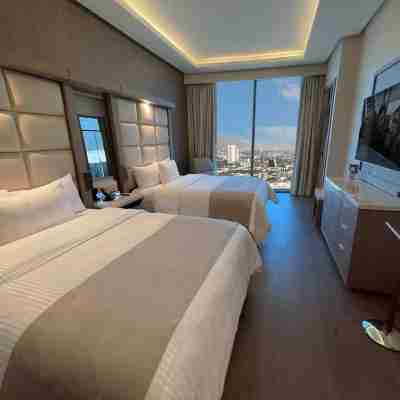 Safi Royal Luxury Metropolitan Rooms