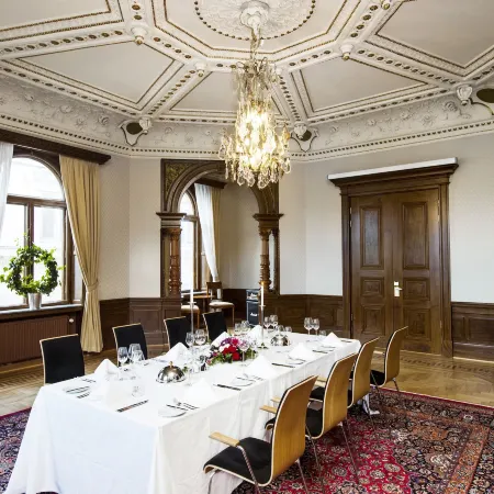 Elite Plaza Hotel Отели рядом с достопримечательностью «Крепость Эльвсборг»