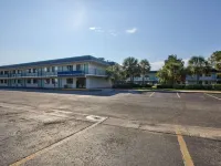 Motel 6 Valdosta, GA - University Hotels in Lowndes County