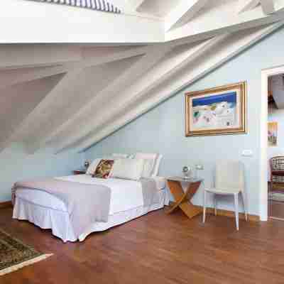 San Clemente Rooms