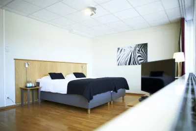 STF Hotell Rum Oscar Hotels near Oskarshamns Stadsbibliotek