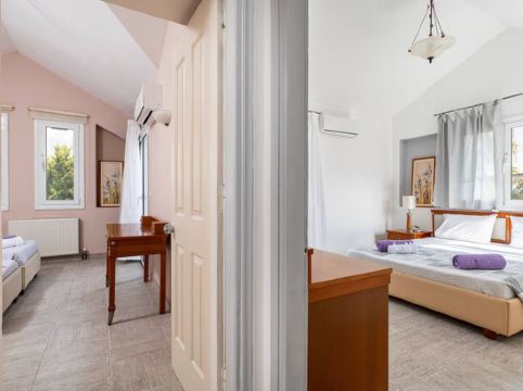 Platon Apartment –Top Floor