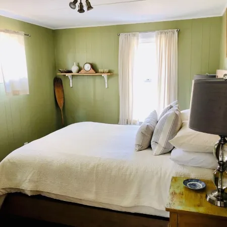 Privately Located Beach Cottage Getaway