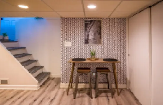 Immaculate Newly Renovated 1 Bedroom Apt Near NYC