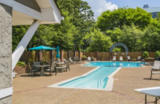 Stylish Retreat with Unique Guitar Pool - Charming Music Haven