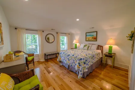 Charming Duplex with Outdoor Space and Bikes - Delightful Beach Escape