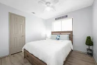 Chic Retreat - WiFi, Central, Minutes to Amenities Hotels in Mesquite