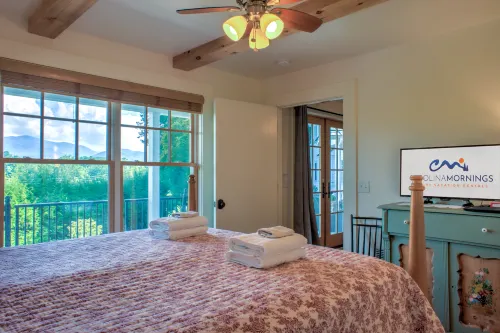 Stunning Mountain Views and Hot Tub - Charming Escape in Nature