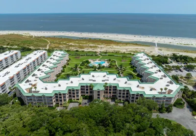 Private Beach Access and Heated Pool Retreat - Spectacular Ocean View โรงแรมใน