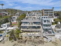 Oceanfront Bliss - Stunning Views, Private Deck, Jetted Tub