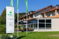 BERGlässig Hotel Bodenmais Hôtels à : Drachselsried