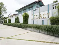 The Legacy Hotel Hotel in zona Wat Bua Kwan