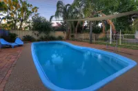 Highway Tourist Village Hotels in Narrabri