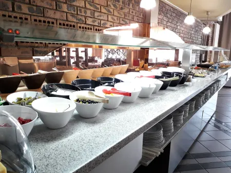 Cit'Hotel Escatel Отели в г. Шарне-ле-Макон