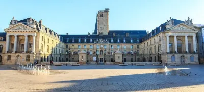 Hotel Inn Design Dijon Sud فنادق في Longvic