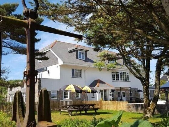 The Balnoon Inn with Rooms