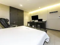 โรงแรมไอเอ็ม โรงแรมในยางซาน-ชี