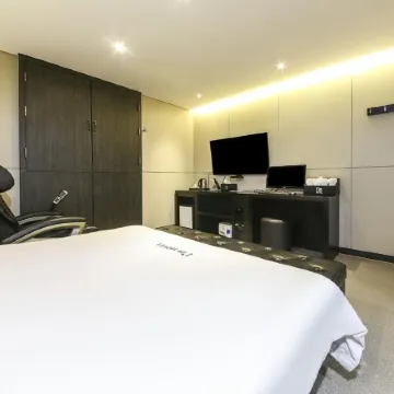IM Hotel