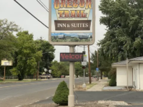 Oregon Trail Inn and Suites Hotels in Lakeview