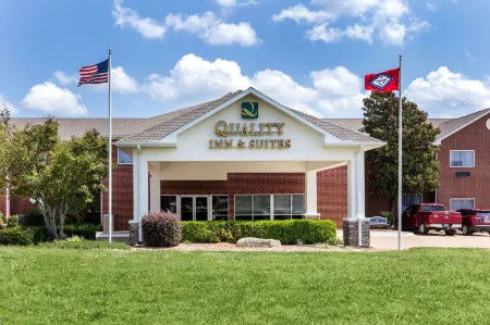 Quality Inn & Suites Mountain Home North Отели в г. Бакстер