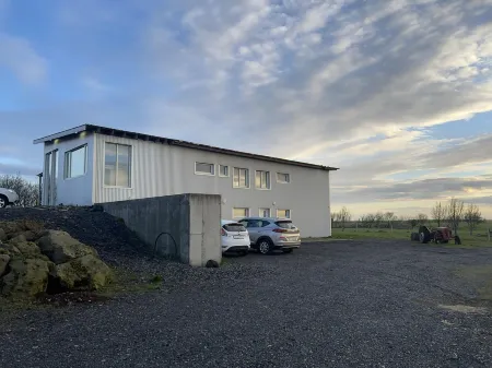 Bakland ad Lagafelli Отели рядом с достопримечательностью «Сельяландсфосс»