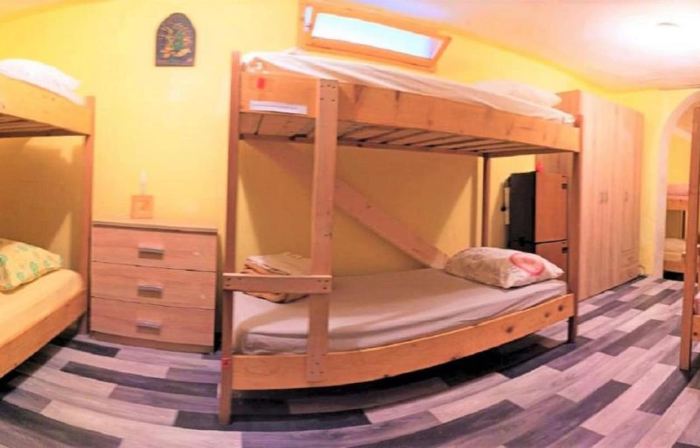 Dragan's Den Hostel