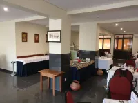 利秦嘉蒙特貝羅飯店 利辛加住宿飯店